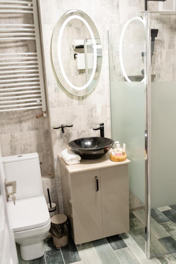 Apartament Alessia โดรเบตา-ตูร์นู เซเวริน ภายนอก รูปภาพ